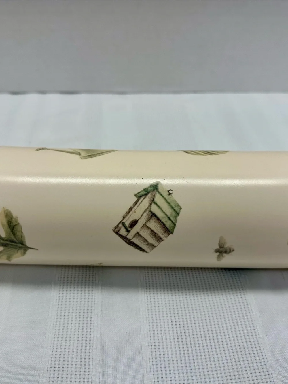 Pfaltzgraff Naturewood rolling pin with wall shelf